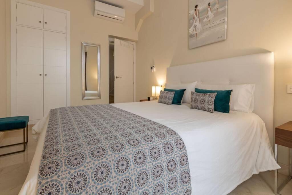 Lumbreras Deluxe Suite By Valcambre Sevilla Exterior foto